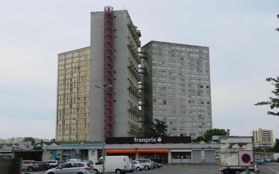 Appartement F3 -Plaisir Moins Cher - Jusqu'A 8Personnes Le Mée-sur-Seine Exterior photo
